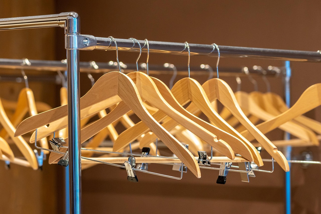 Arara Roupa: Guia Completo, Profissional e Atualizado para Organização, Exposição e Vendas no Varejo